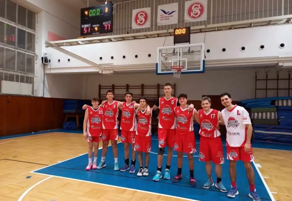 Junioři porážějí dvakrát Vyšehrad
