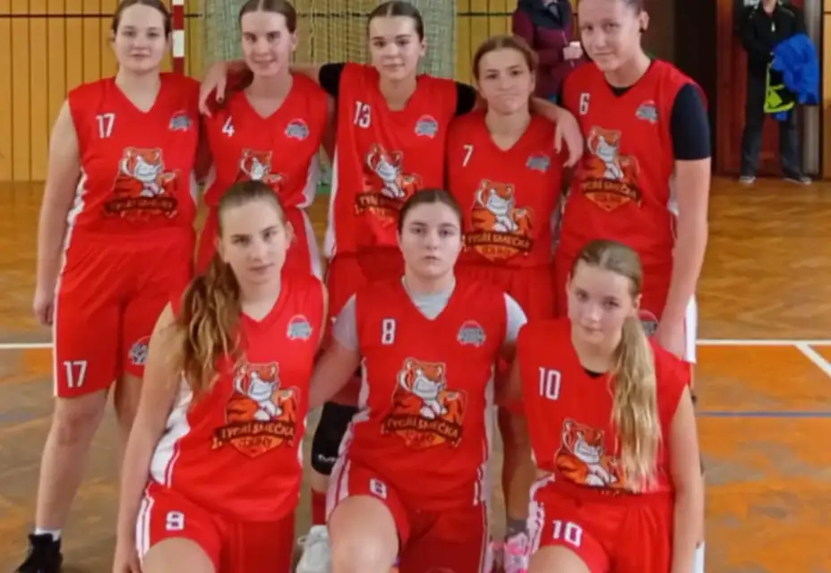 Ženy U19 prohrávají v Týništi n/O