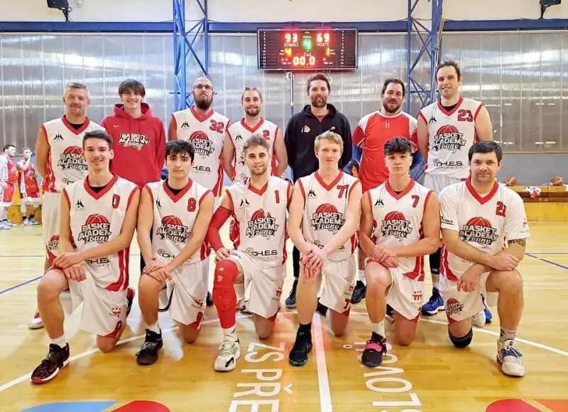 Muži postupují do finále play-off!